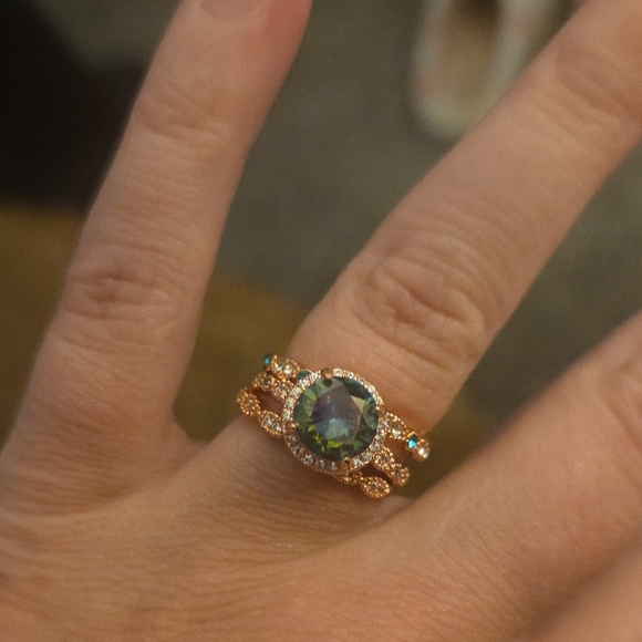 Jewelry - Elegant Green Gemstone Wedding Set